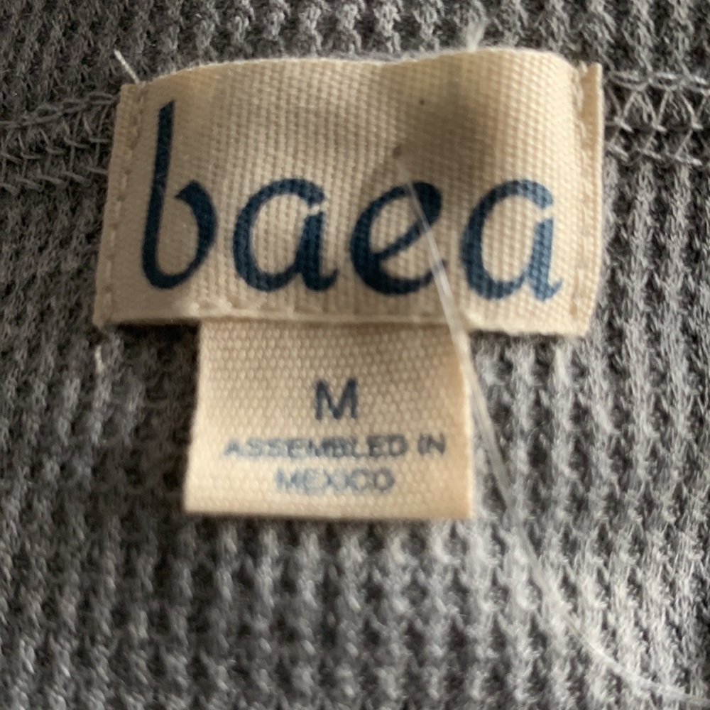 BAEA Flare Sleeve Gray Top - Picture 4 of 4